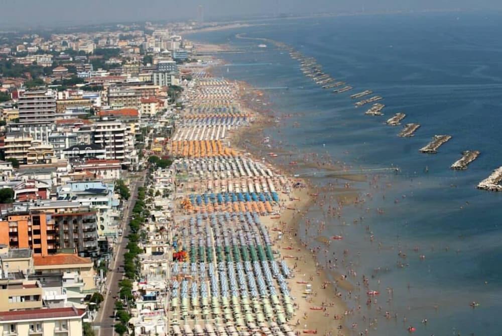 Hotel Ambasciatori Bellaria-Igea Marina Eksteriør bilde